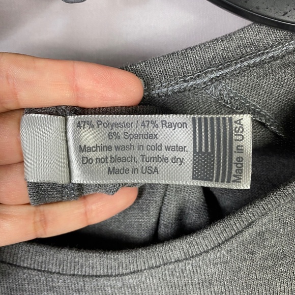 Go Couture Womens Elbow Sleeve Pullover Top in Charcoal Gray with Pocket… - Picture 7 of 8